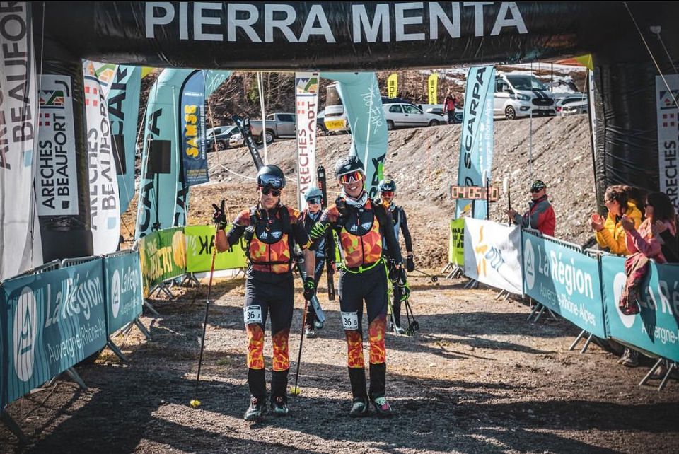 Arribada a meta de Marc Ràdua i Ot Ferrer. Foto: Skimostats